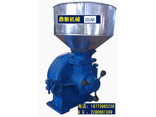 30型磨片式粉碎機(jī)、磨粉機(jī)磨粉機(jī)，磨片式，產(chǎn)量達(dá)1000公斤時,粗細(xì)可調(diào)